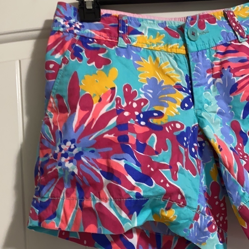 Lilly Pulitzer Sippin and Trippin Callahan Short Sz 00 - Picture 4 of 12